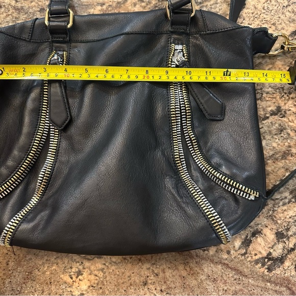 Linea Pella Handbag - Picture 14 of 15